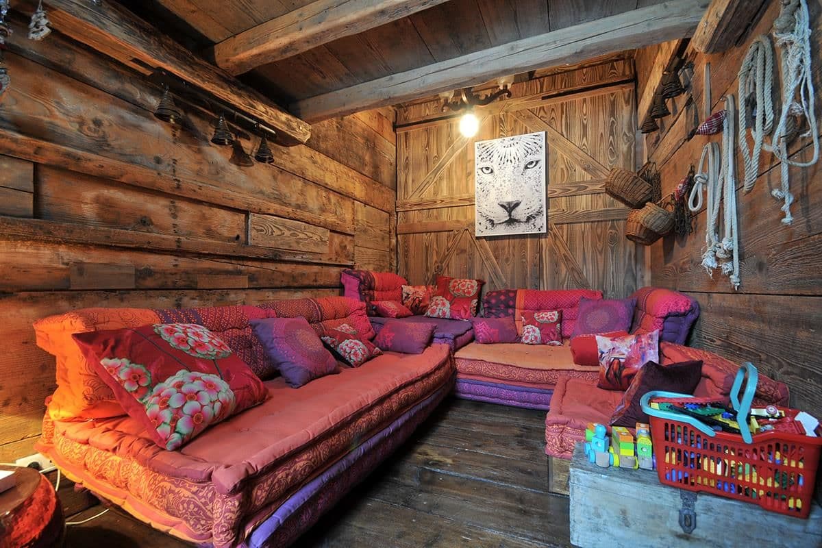 Cosy small lounge at Gîte Au fil de l’eau